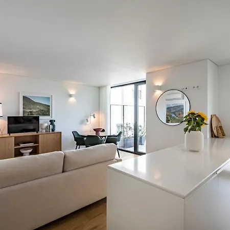 Apartment Bonfim Living - Great Location, Al Fresco Dining And Free Private Parking