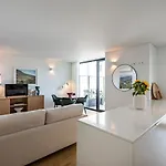 Lägenhet Bonfim Living - Great Location, Al Fresco Dining And Free Private Parking