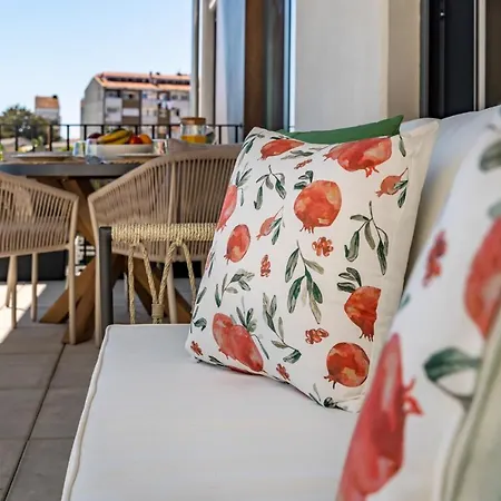 Lejlighed Bonfim Living - Great Location, Al Fresco Dining And Free Private Parking